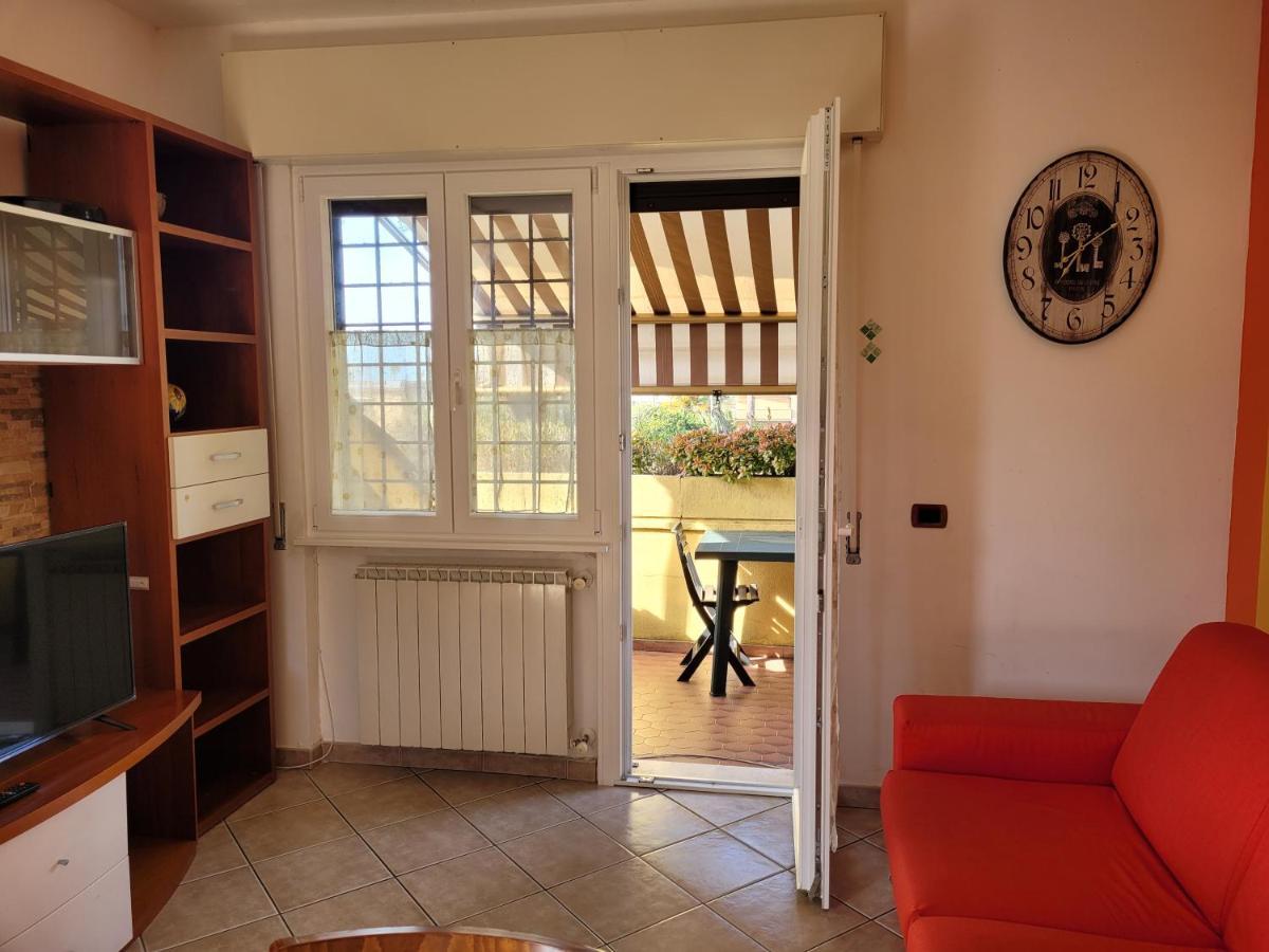 Villa Rimini - Seaview & Roman Holidays Apartments - Garden&Beach 300Mt Анцио Екстериор снимка