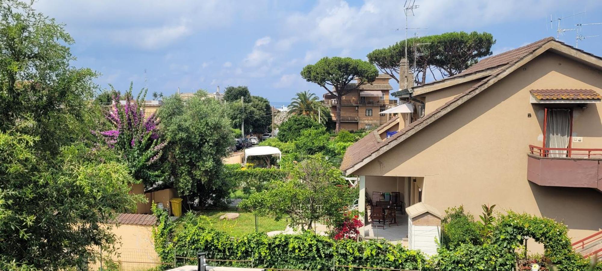 Villa Rimini - Seaview & Roman Holidays Apartments - Garden&Beach 300Mt Анцио Екстериор снимка